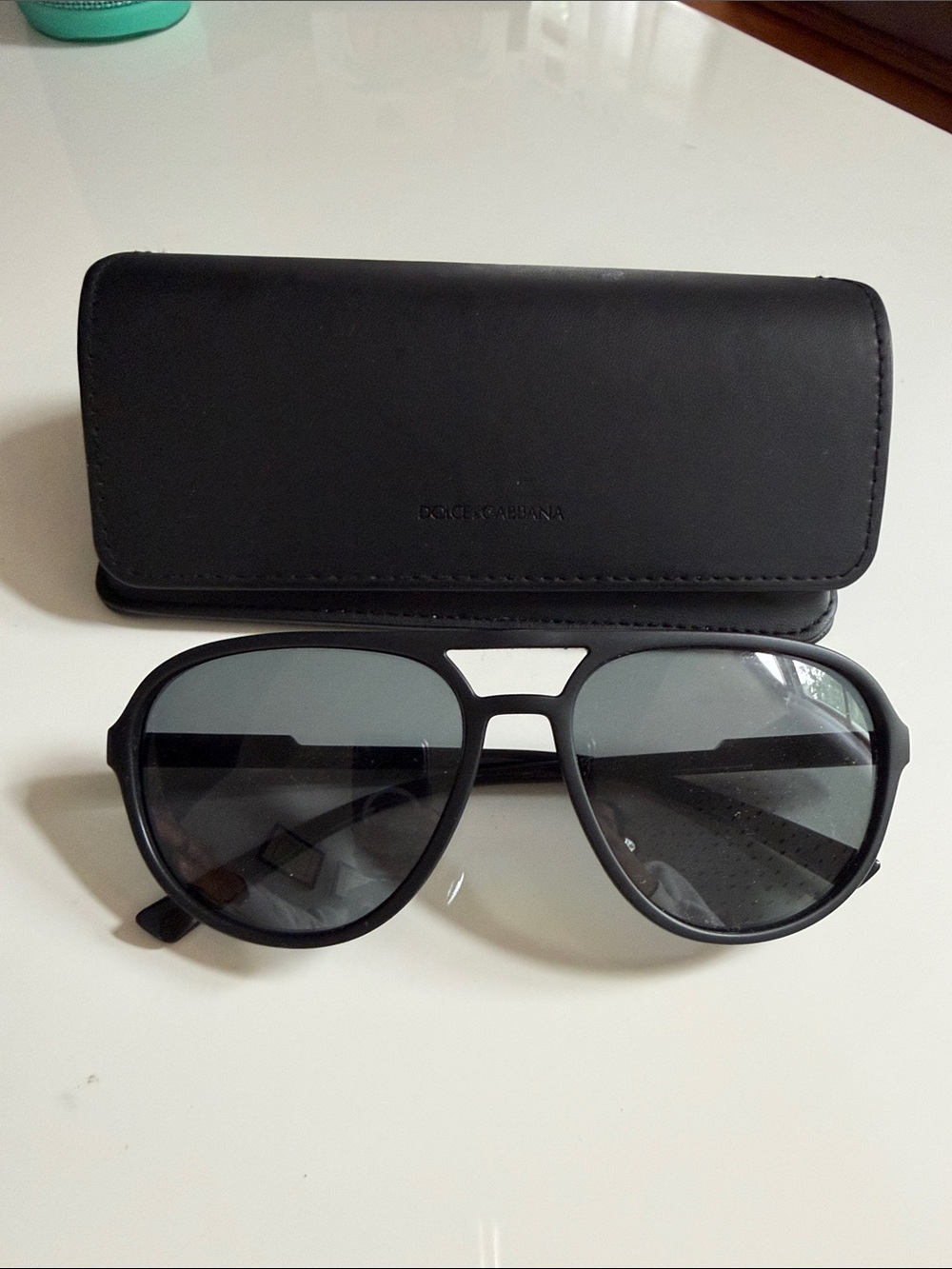 Dolce and gabbana lightweight aviators